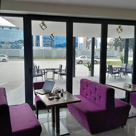 Hotel Victoria Lukavica Exteriér fotografie