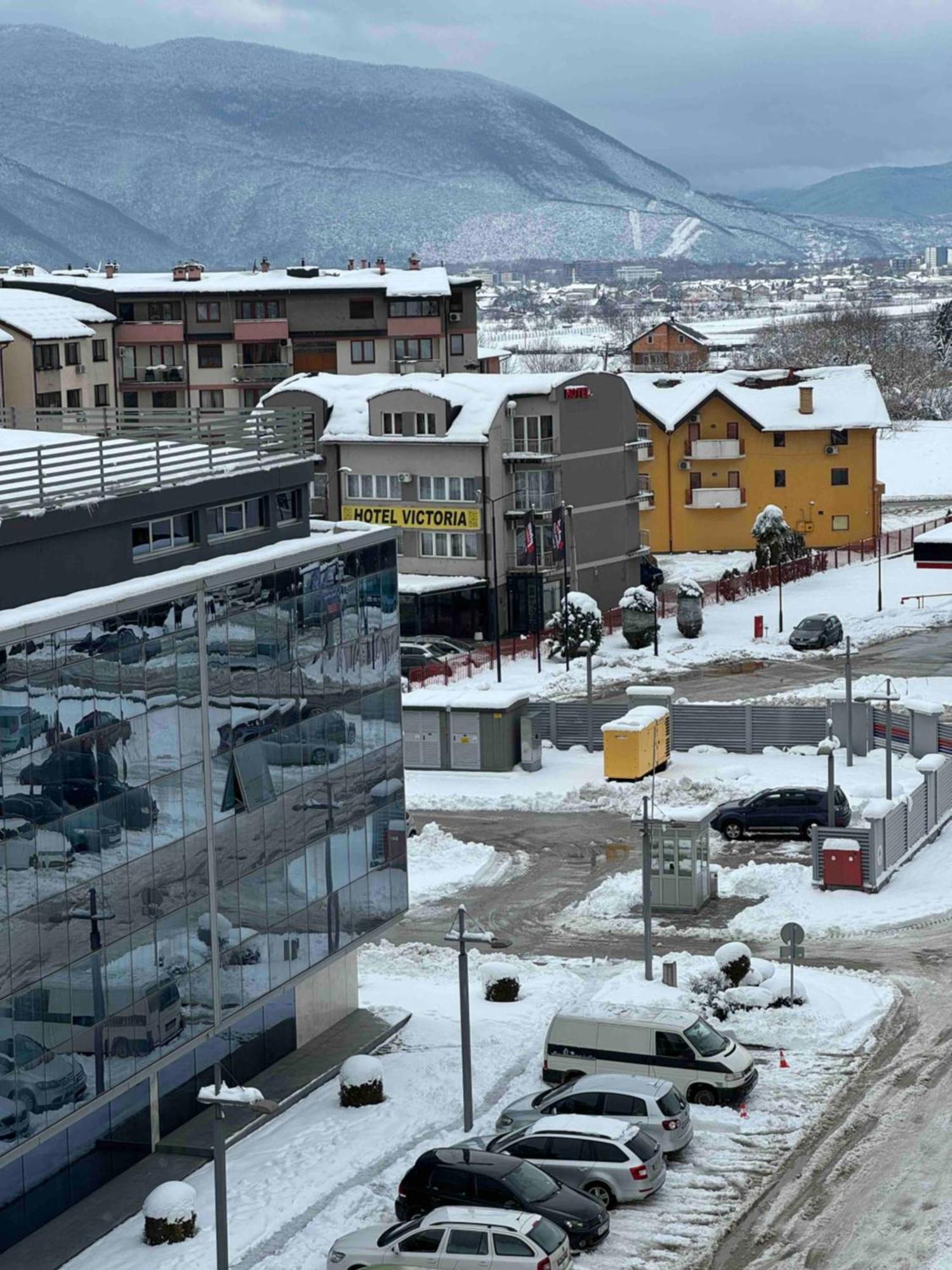 Hotel Victoria Lukavica Exteriér fotografie