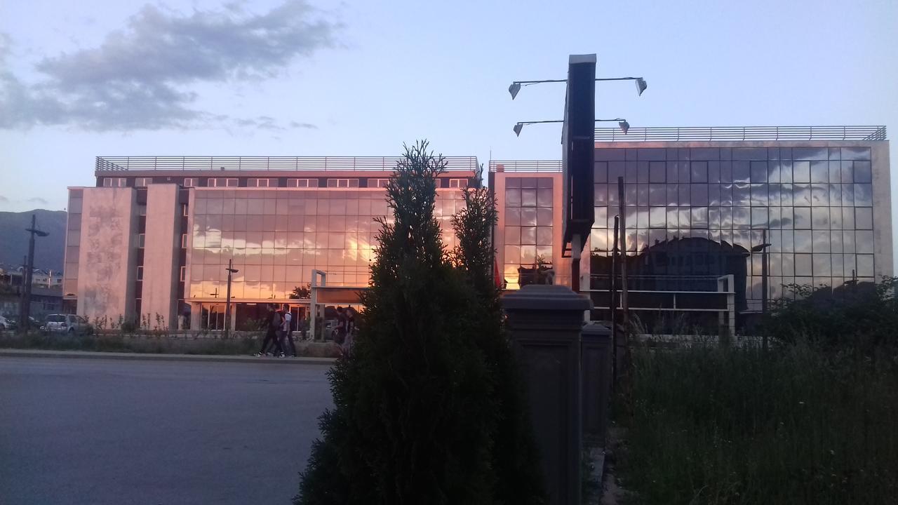 Hotel Victoria Lukavica Exteriér fotografie